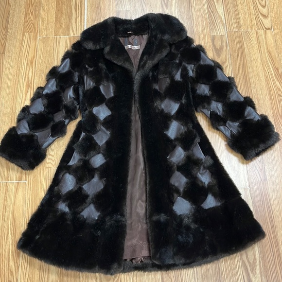 Genuine Leather/Faux Fur Jacket - Picture 2 of 10